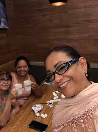 Aquí casual mi Hermana Conny Pérez Vargas y con mi Amiga Liliana Morales en  el Café ☕️