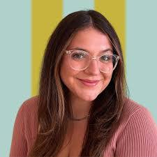 Kaitlyn Farmer's Instagram, Twitter & Facebook