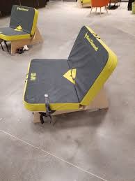 Black diamond impact crash pad. Decorative Crashpads