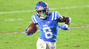 Get the latest nfl draft prospect rankings from cbs sports. Daniel Jeremiah S Top 50 2021 Nfl Draft Prospect Rankings 3 0