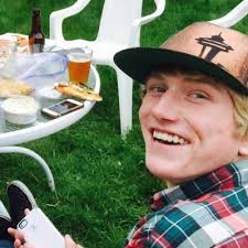 Evan Witt Designs (@DesignsEvan)