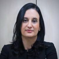 60+ perfis com “Adriana Rêgo”