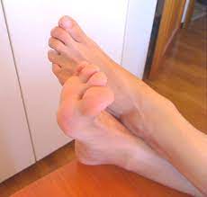 Italian feet tickling