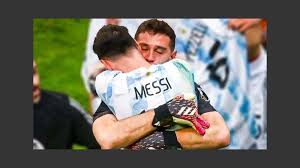 Dibu martínez, el arquero que debuta en argentina con 28 años, dibu hará su estreno con la albiceleste ante chile y cumplirá el sueño máximo de una carrera que tuvo de todo. Ebkzl3z5qpgvrm