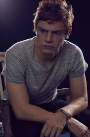 Pin De Lana Johnson En E V A N P E T E R S Evan Peters Artistas Cantantes Celebridades