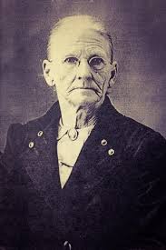 Great Grandfather, Lee Williford, born 1859 Columbus MS. GReat  Grandmother,,, Johnnie Louise Justice Williford and their children. My  Grandfather, Elmer Lee Williford, born 1886 in Columbus is the tall boy in  the