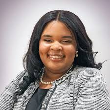 Amber Magee's Instagram, Twitter & Facebook