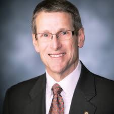 Mari Lane's Instagram, Twitter & Facebook