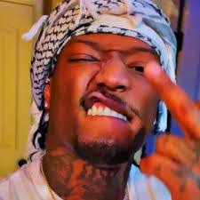 Kendon Mcclaine's Instagram, Twitter & Facebook