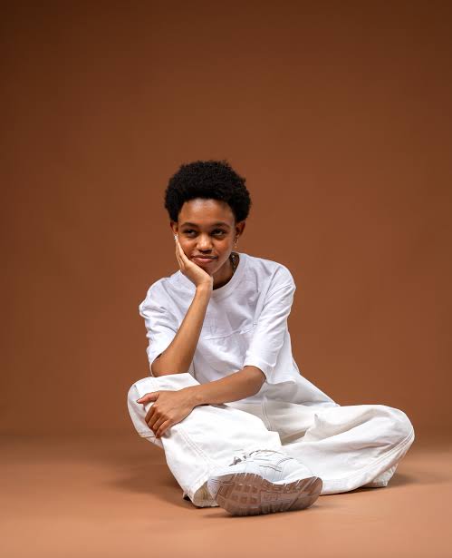 Between Worlds: Hanna Q&A – MUD Journal