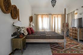 Fonteira Vaddo E Pretty Bedroom Lohono Stays By Isprava In 2020 Pretty Bedroom Holiday Homes For Sale Luxury Holidays