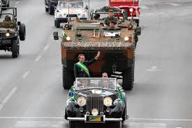 Desfile em homenagem ao dia da independência. Presidente Jair Bolsonaro Participa Do Desfile Civico Militar De 7 De Setembro Portugues Brasil