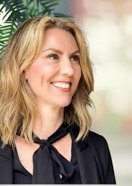 Samantha Moffatt's Instagram, Twitter & Facebook