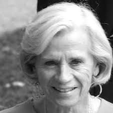 Lorraine Roddy's Instagram, Twitter & Facebook