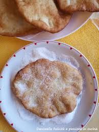 Hanno la classica forma schiacciata e sono veramente belle gr. Frittelle Del Luna Park Daniwella Felicita E Passione In Cucina