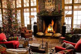 This modern rustic living room is designed based on the inspiration of kalimantan and madagascar. 40 Fabulous Rustic Country Christmas Decorating Ideas