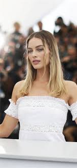 Navigate back to your home screen and take a look at your new wallpaper. Margot Robbie 2019 5k Iphone X Wallpapers Free Download