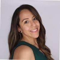 Alejandra Batres's Instagram, Twitter & Facebook