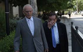 Κρίσιμη συνέντευξη με τον καθηγητή φαρμακολογίας στο πανεπιστήμιο πατρών. Pe8ane O Akhs Tsoxatzopoylos