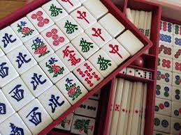 Tile ha expandido su línea juegos de mesa japoneses con múltiples nuevos tile mates. Cinco Juegos Japoneses El Bello Japon