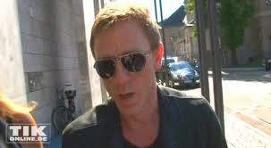 He is known for playing james bond in the eponymous film series, beginning with casino royale (2006). Daniel Craig Will Nicht Alter Werden Tikonline De