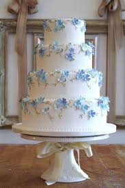 45 Classic Wedding Cakes From Bobbette Belle Tiered Wedding Cake Wedding Cakes With Flowers Classic Wedding Cake