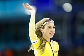 Joy beune (born 28 april 1999) is a professional speed skater who competes internationally for netherlands. De Mooiste Foto S Van Het Nk Sprint En Allround In Thialf Foto Gelderlander Nl