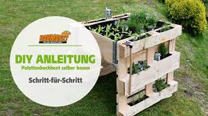 Ein hochbeet im garten kann man sich leicht selbst bauen aus wenigen materialien. Palettenhochbeet Selber Bauen Globus Baumarkt Youtube