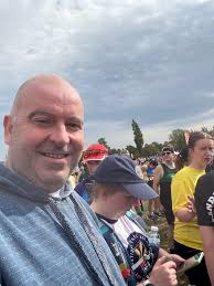 Day 8 of 10 has started I'm 190 miles in just 76 to go. Thank you to all  those supported so far. Support for this morning is Jonah Jones Sarah Jones  https://www.justgiving.com/page/del-sullivan-1708372890791