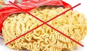 Makanan yaitu sumber nutrisi yang sangat diharapkan oleh badan makanan yang elok untuk ibu hamil yaitu makanan yang banyak mengandung nutrisi bermanfaat menyerupai asam folat, zat besi, kalsium. Bolehkah Ibu Hamil Makan Mie Instan Mentah Dan Apa Efeknya Hamil Co Id