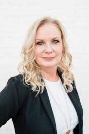 Tina Haddock's Instagram, Twitter & Facebook