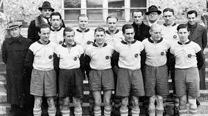 Gegründet 1905 als fußballclub union, errang der verein in den jahren zwischen den weltkriegen, in denen man neun spielzeiten in. Die Bayern In Der Ns Zeit Schwere Zeiten Fur Den Judenklub Fc Bayern Munchen Bundesliga Fussball Sport Themen Br De