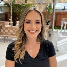 Kathy Lopez's Instagram, Twitter & Facebook