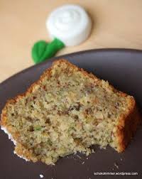 Saftiger Zucchini Nuss Kuchen Gleich Ist Er Weg Zucchini Kuchen Zucchinikuchen Rezept Kuchen Zutaten