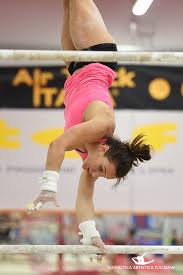 Le parallele simmetriche (o parallele pari) sono uno dei 6 attrezzi della ginnastica artistica maschile. Codice 2017 2020 Scopriamo Le Novita P 3 Ginnastica Artistica Italiana