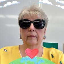 Are there dog shelters in need of wet food for small dogs?