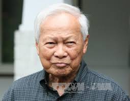 Chân dung "quan nhiếp chính" 96 tuổi của Thái Lan