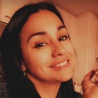 Karen Veloz's Instagram, Twitter & Facebook