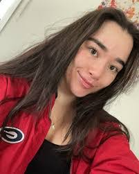 Tara Goff's Instagram, Twitter & Facebook