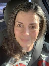 Deborah Deel's Instagram, Twitter & Facebook