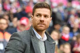 Alonso yeni sezonda bundesliga takımlarından borussia mönchengladbach'ın başına geçecek. Xabi Alonso Takes First Step Into Management With Real Sociedad B