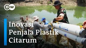 Tempat sampah yang memiliki tutup ini sendiri jelas menguntungkan dan memang sebaiknya digunakan. Plastic Fischer