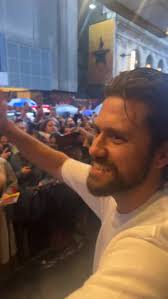 "He'll be back" ❤️ Aaron Tveit, stage door, Sweeney Todd Broadway, final  show 📹 Dwayne Cooper (itsdwaynecooper IG) #aarontveit #sweeneytoddbroadway  #sweeneytodd #stagedoor #attendthetale