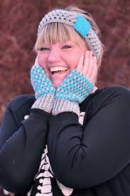 Ravelry: Puff Stitch Wrist Warmers pattern by Tanya Eberhardt