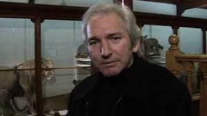 Looking for Darwin by Lloyd Spencer Davis