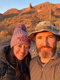 What are some options for a beginner female backpacker to find a group or  partner for a trip in Arizona?