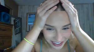 Watch miamiam1a Camgirl Porn Video [Chaturbate] - eyeglasses, poledance,  pussyplay, foot, queen