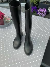 Gut Erhaltenes Paar Reitstiefel In Der Gr 32 Abzugeben Wurde Hauptsachlich Im Garten Am Holzpferd Reitstiefel In Lippstadt Li Reitstiefel Stiefel Reiten
