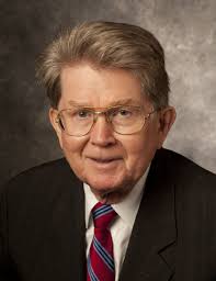 Dwight Lee's Instagram, Twitter & Facebook