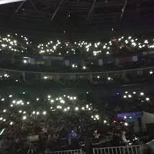 All Cell Phone Lights Pretty Cool Actually Johnlegend Shanghai Concert Mercedesbenz Arena Phone Lighting Photography Instagram